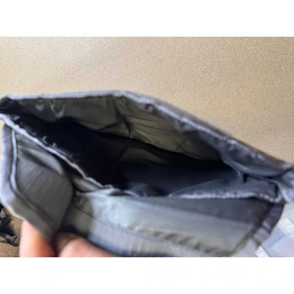 Patagonia Gray Padded Organizer Pouch‎ Tech Sleeve Laptop Tablet Pouch